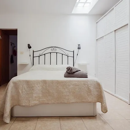 Ruta Del Perenquen By Rivero *